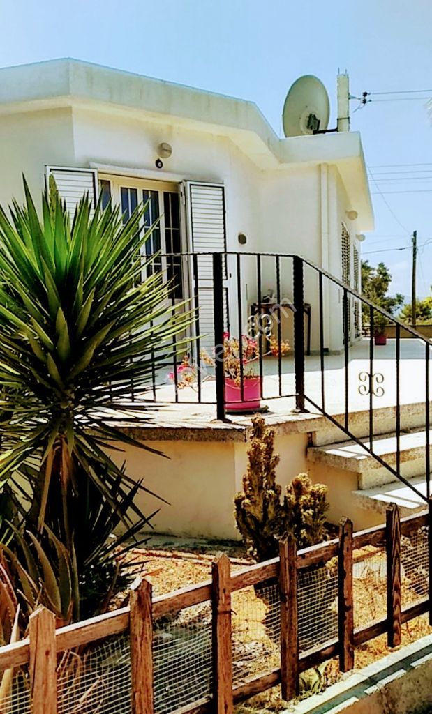 Einfamilienhaus Kaufen in Karşıyaka, Kyrenia