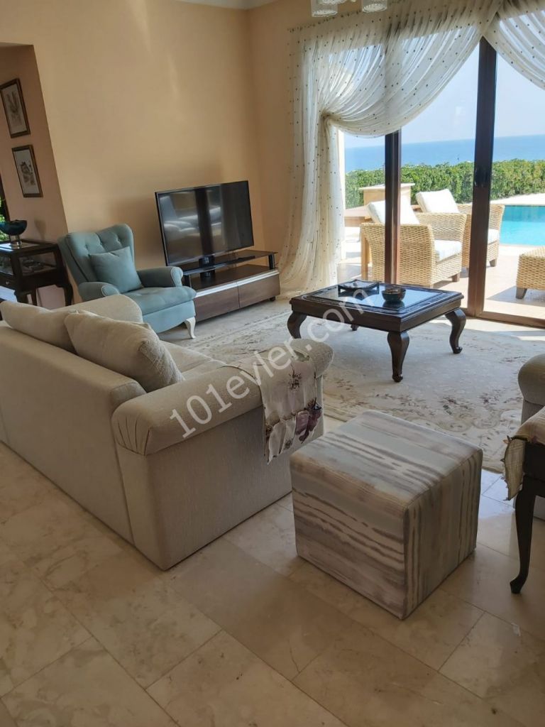 GERMAN TITLE 3 BEDROOM VILLA LLOGARAGH LLOGARAGH POOL IN KARSIYAKA VILLA VERY CLOSE TO THE SEA ** 