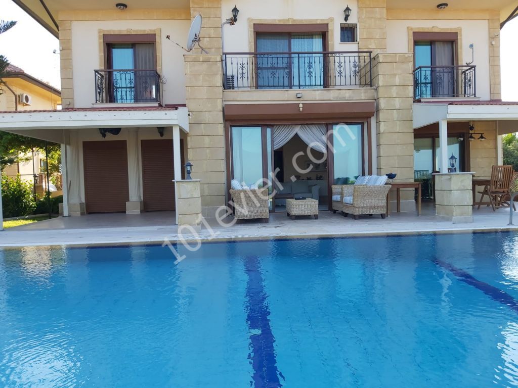 GERMAN TITLE 3 BEDROOM VILLA LLOGARAGH LLOGARAGH POOL IN KARSIYAKA VILLA VERY CLOSE TO THE SEA ** 