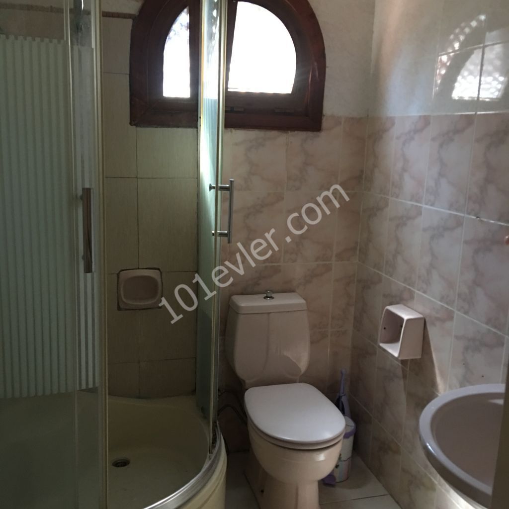 GİRNE KARAOĞLAN MERKEZDE MÜSTAKİL RAHATLIĞINDA 2+1 DAİRE