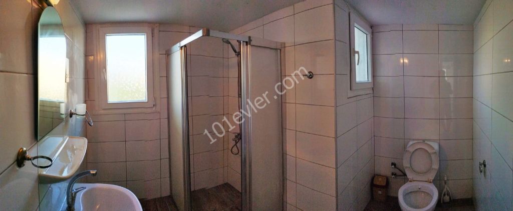 2 BEDROOM APARTMENT FLAT ıin ALSANCAK WITH FURNITURE & COMMUNAL SWIMMING POOL 