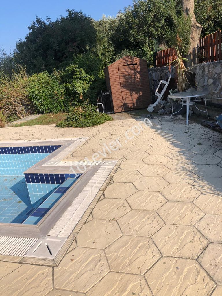 Villa To Rent in Lapta, Kyrenia