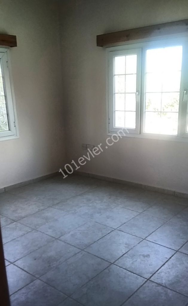 Flat To Rent in Lapta, Kyrenia