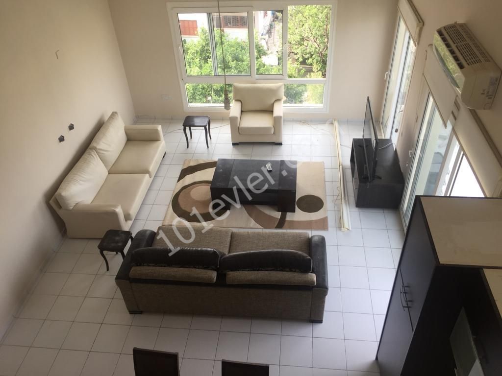 Penthouse To Rent in Alsancak, Kyrenia