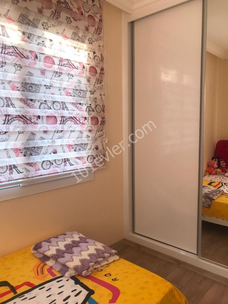 Kyrenia, Alsancak ta NEJAT BRITISH COLLAGE sowie 2 + 1 Wohnung freistehende COB geeignet für Kredit ** 