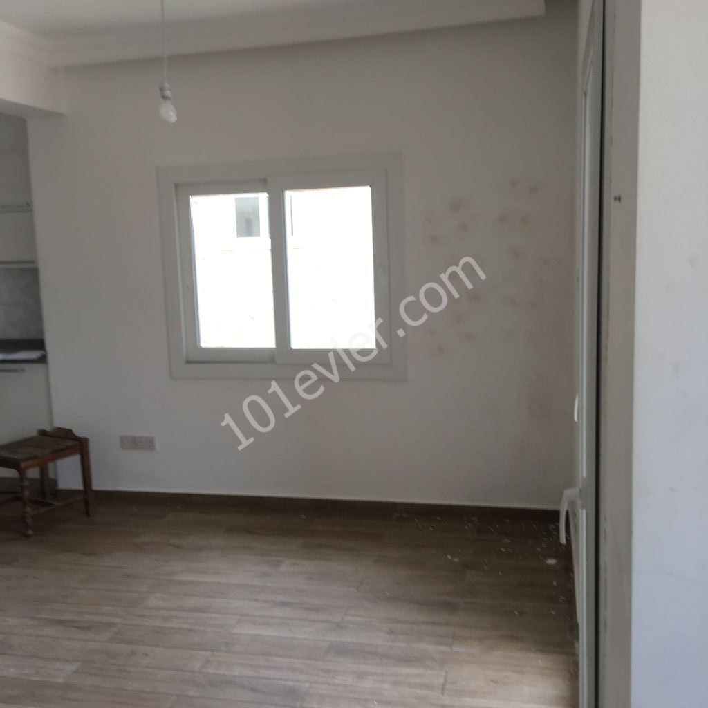 GİRNE ALSANCAK HAVUZLU SİTE 3+1 EŞYASIZ YENİ DAİRE