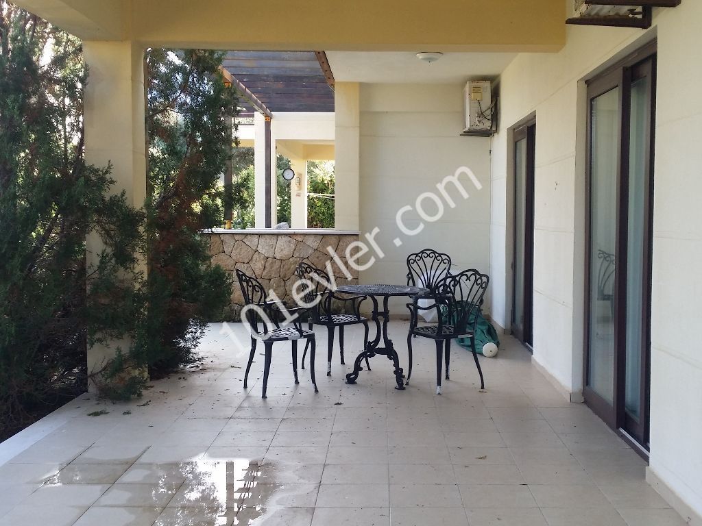 3 Bedroom Apartment in Kyrenia, ESENTEPE