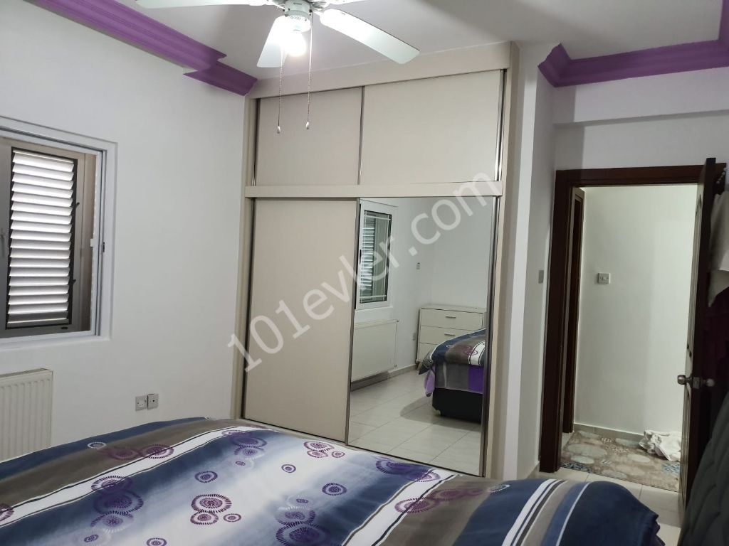 3 + 1 Ground floor apartment with garden in the center of Kyrenia ** 