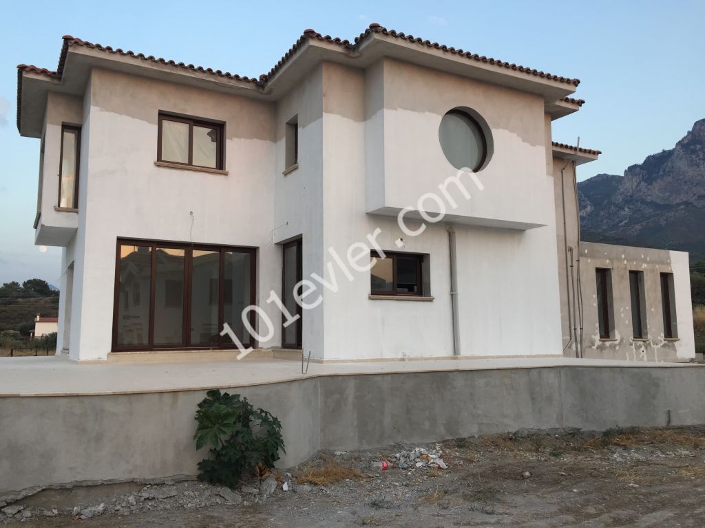 VILLAS FOR SALE IN KARAOGLAN, KYRENIA. ** 