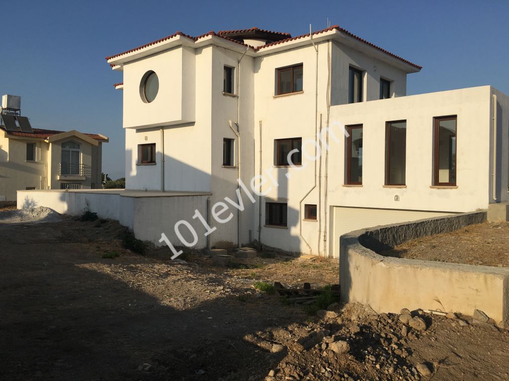 VILLAS FOR SALE IN KARAOGLAN, KYRENIA. ** 