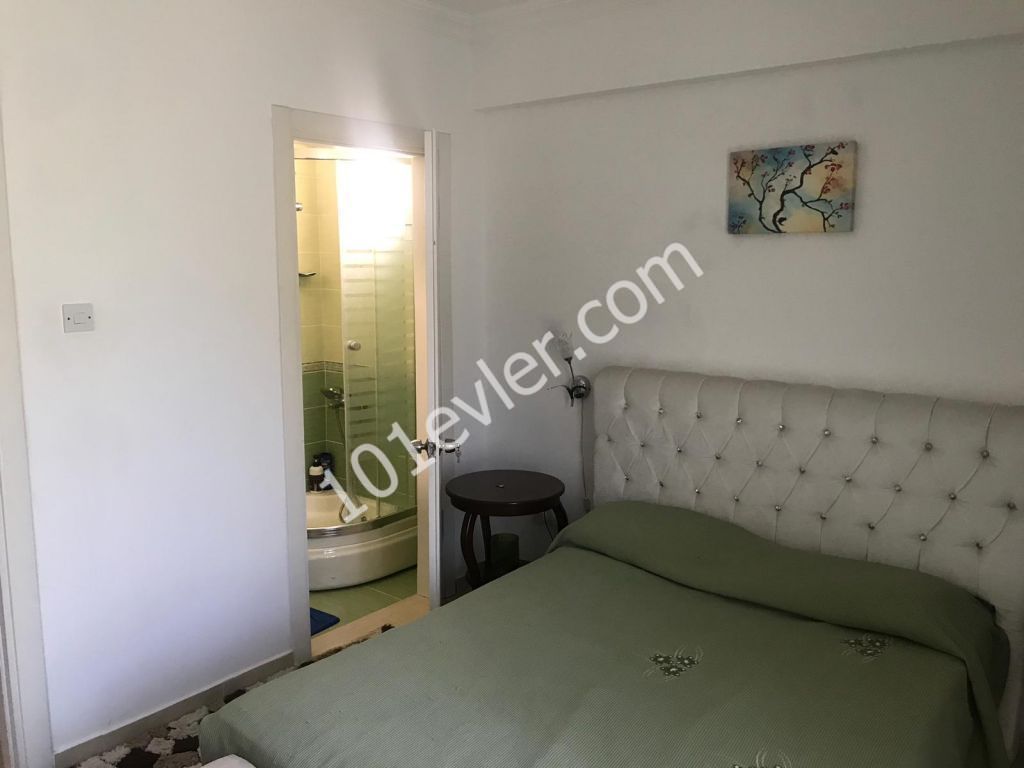 Flat To Rent in Alsancak, Kyrenia