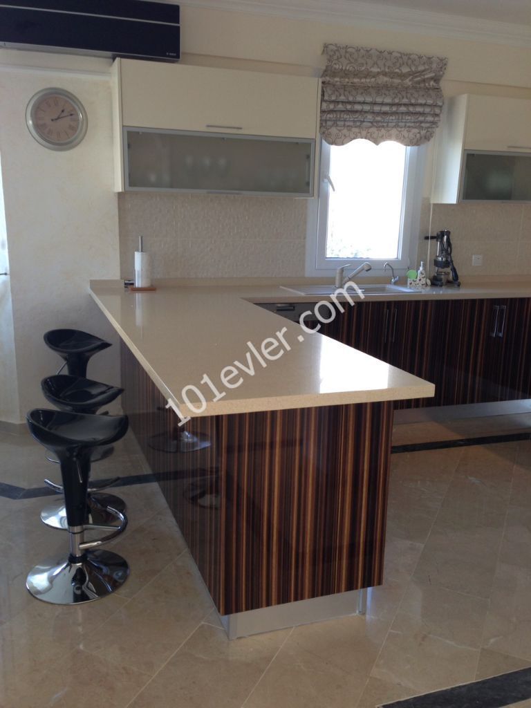 Villa To Rent in Lapta, Kyrenia