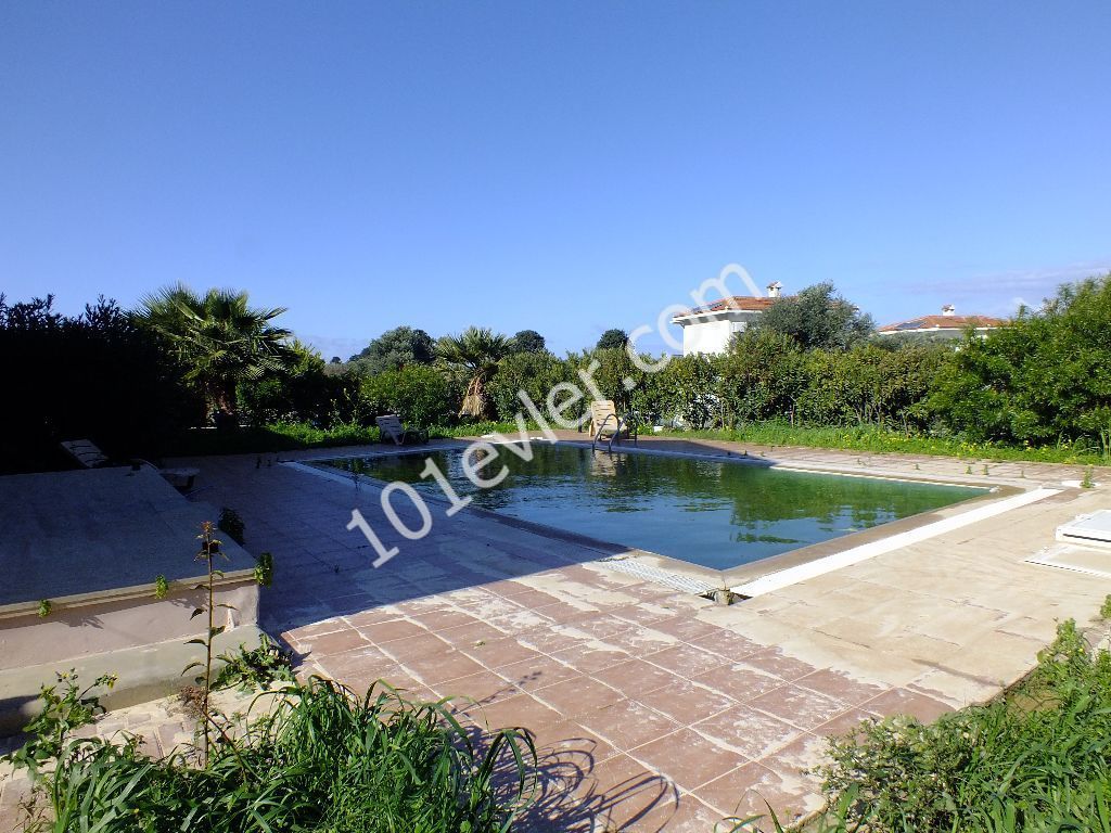 Villa For Sale in Karşıyaka, Kyrenia