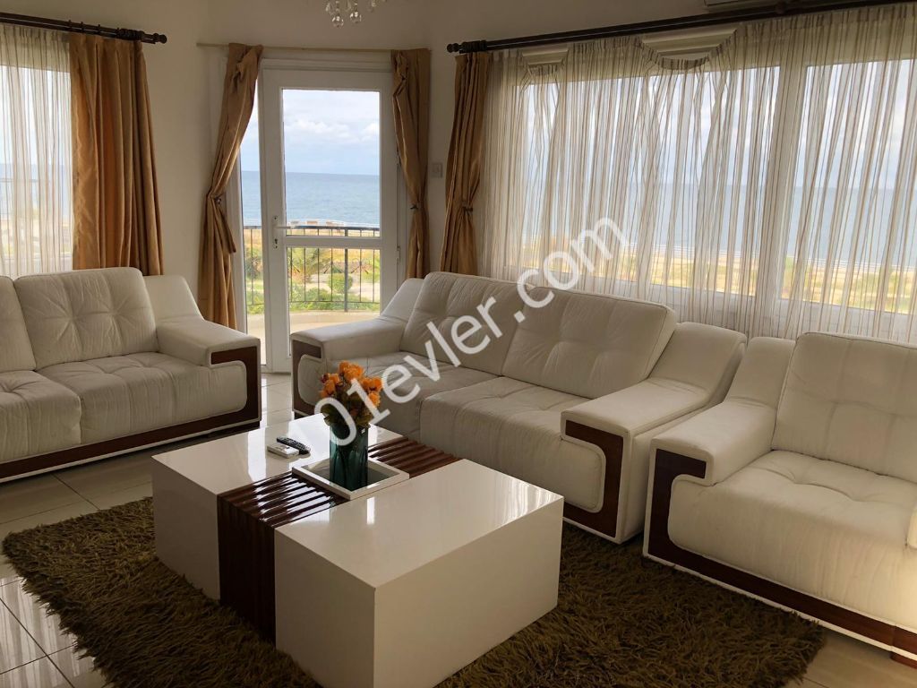 Penthouse To Rent in Lapta, Kyrenia