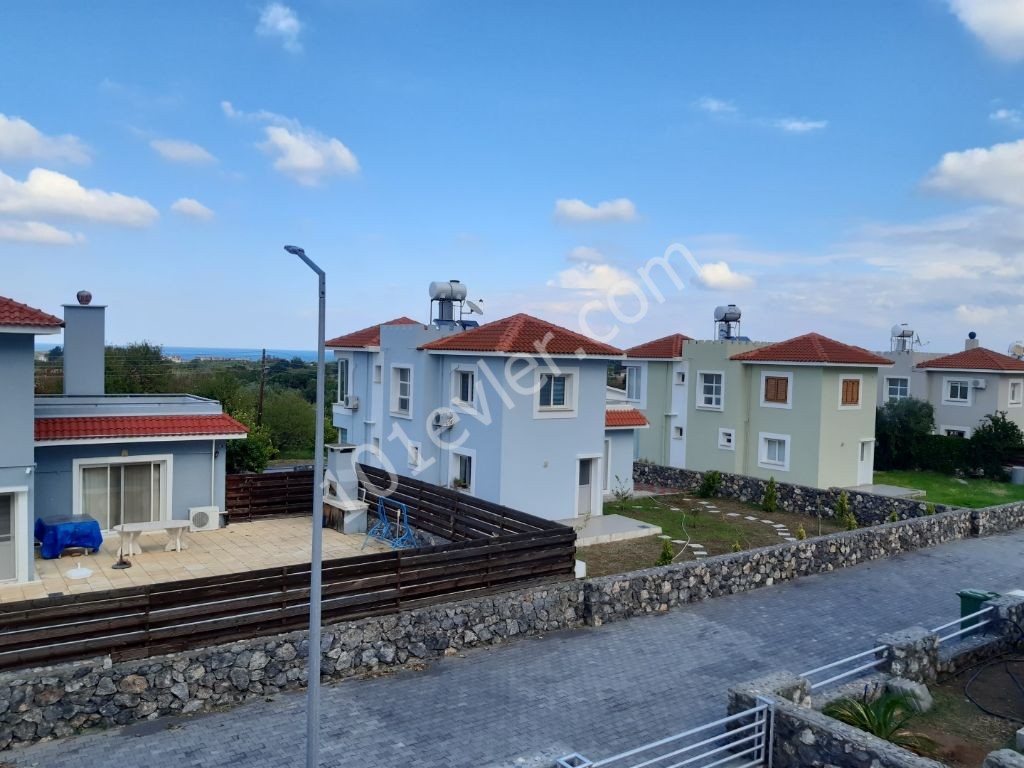 Вилла Продается in Karşıyaka, Кирения