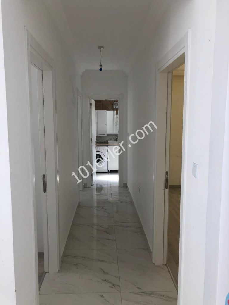 Flat To Rent in Alsancak, Kyrenia