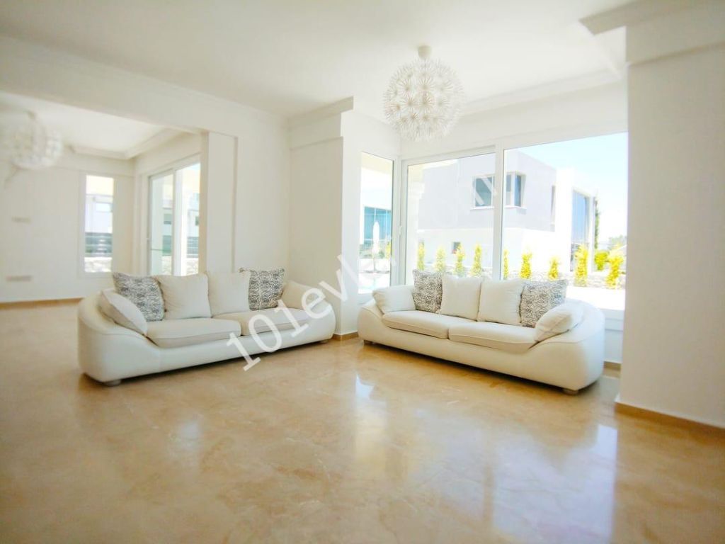 Villa To Rent in Alsancak, Kyrenia