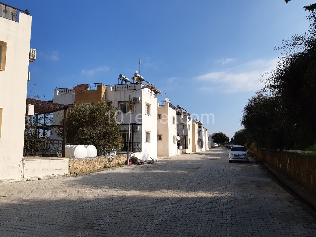 3+1 PENTHOUSE mit herrlichem Blick auf Kyrenia,ganz in der Nähe des Meeres in LAPTA - jetzt voll möbliert ** 