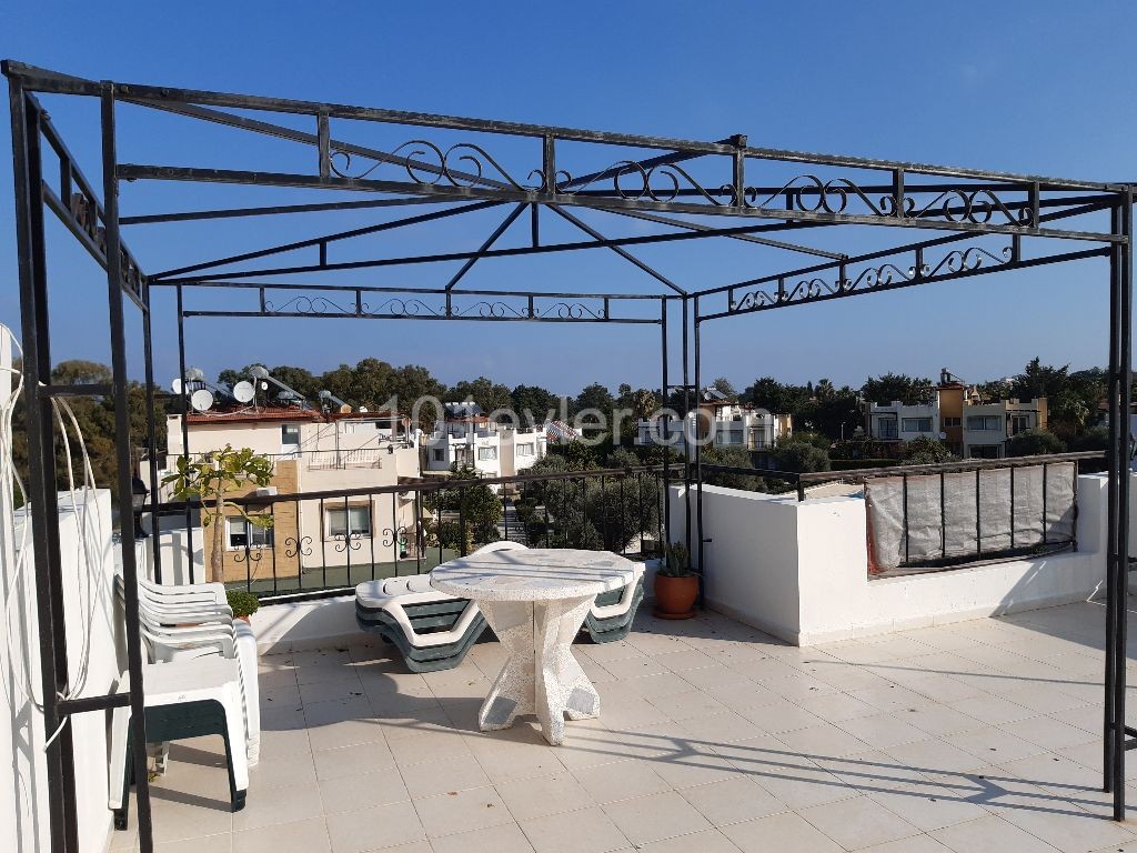 3+1 PENTHOUSE mit herrlichem Blick auf Kyrenia,ganz in der Nähe des Meeres in LAPTA - jetzt voll möbliert ** 