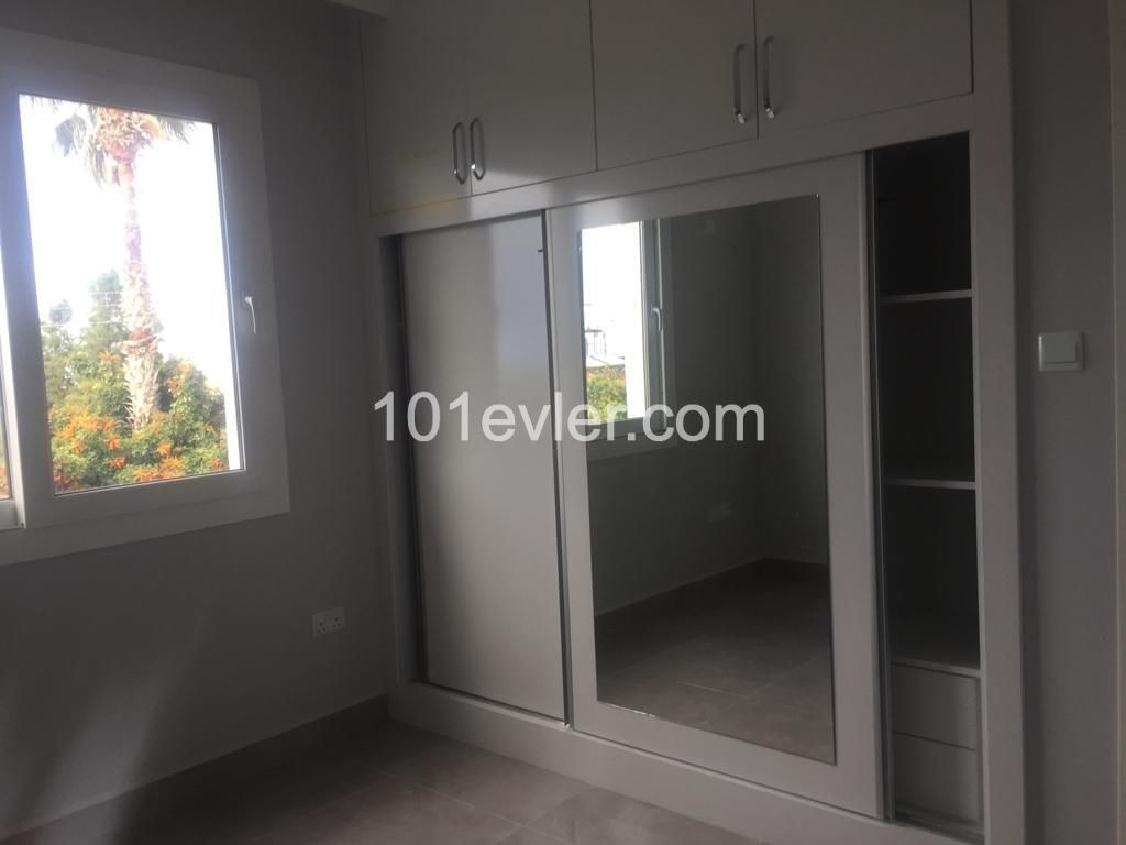 Flat To Rent in Alsancak, Kyrenia