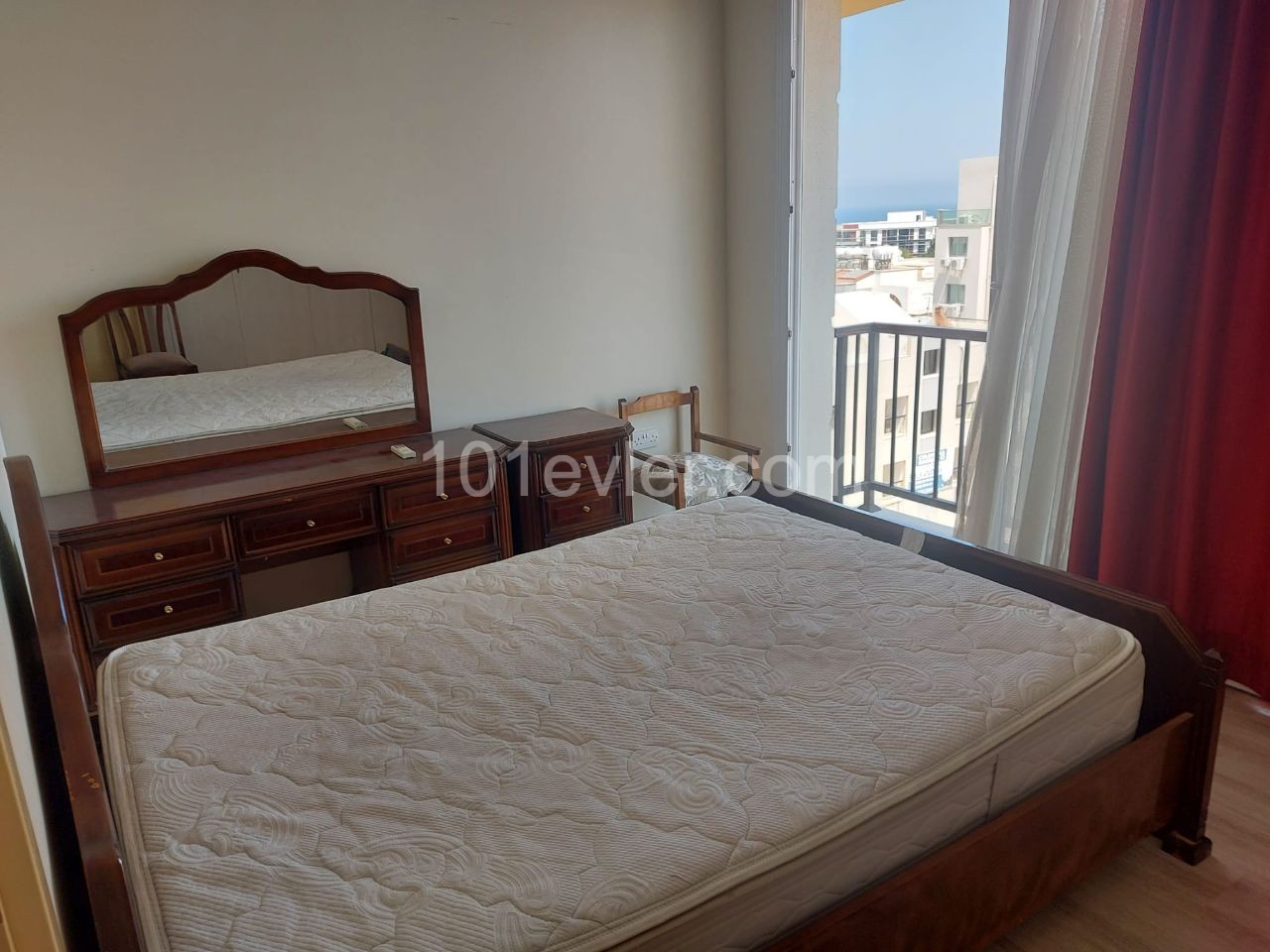 Kyrenia city centre 2+1 Apartment