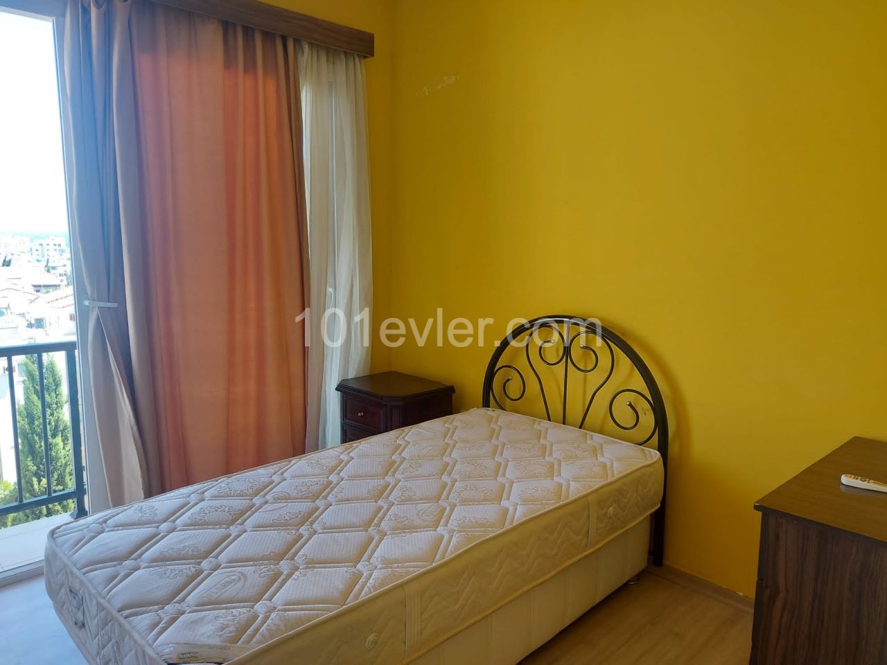 Kyrenia city centre 2+1 Apartment