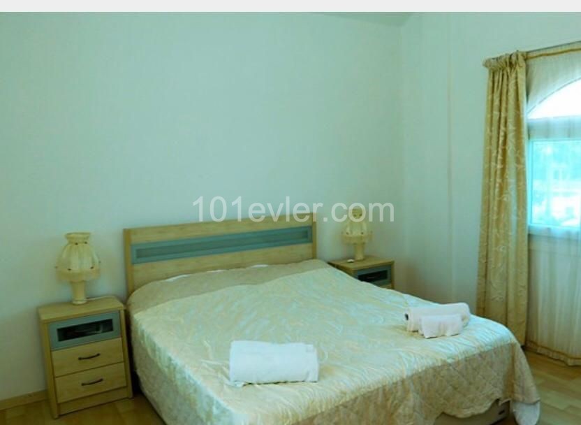 Girne, Zeytinlik 4+1 villa Yüzme 