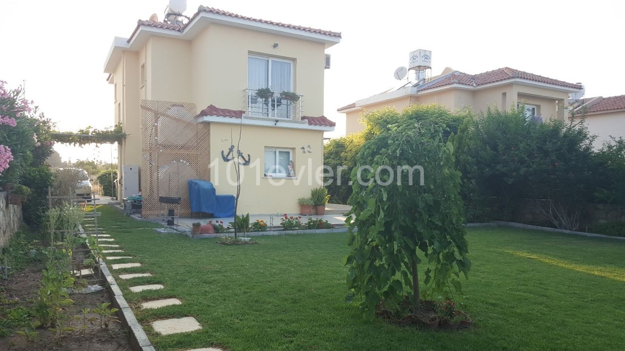 3 + 1 VILLA ZUM VERKAUF IN KYRENIA LAPTA ** 