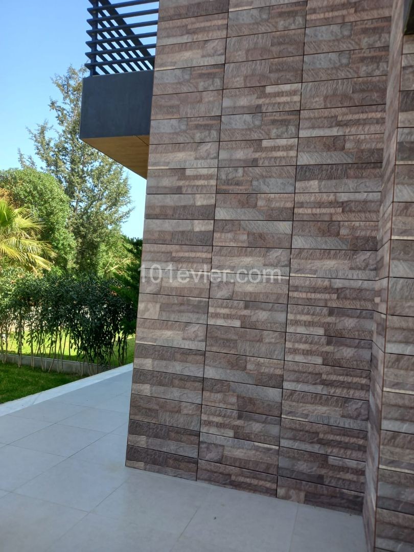 VILLA WITH VIEW FOR SALE WITH A WONDERFUL LOCATION IN ALSANCAK REGION ** 