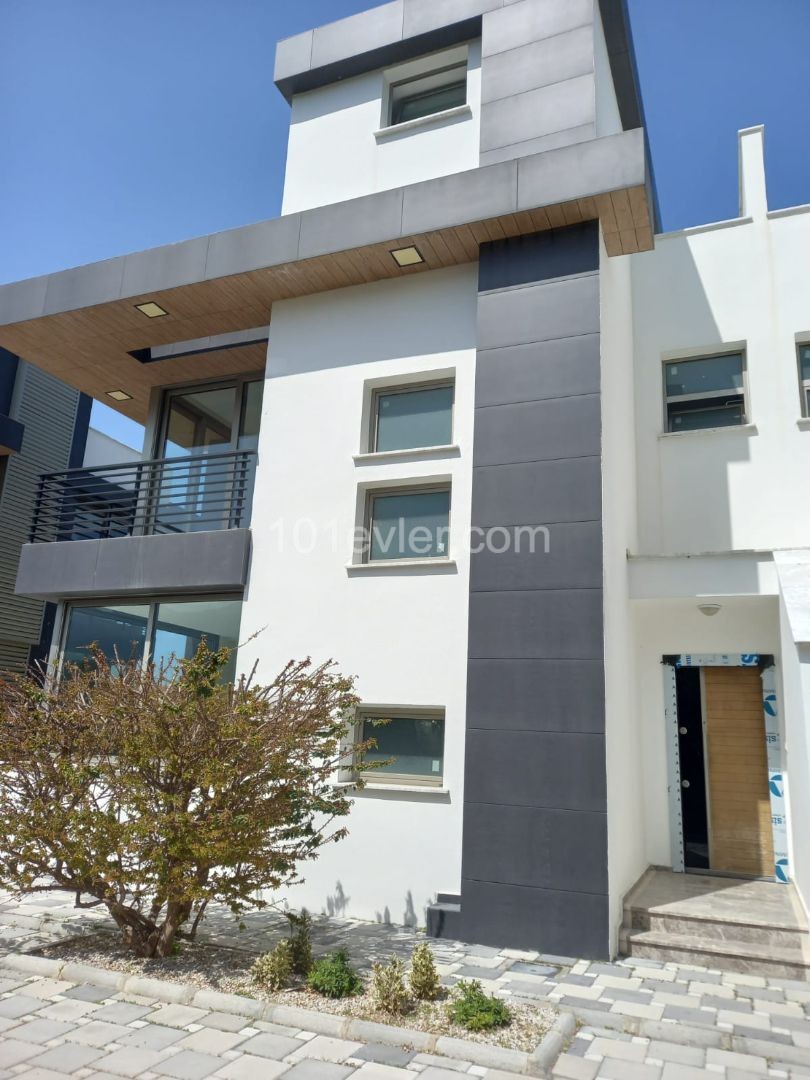 VILLA WITH VIEW FOR SALE WITH A WONDERFUL LOCATION IN ALSANCAK REGION ** 