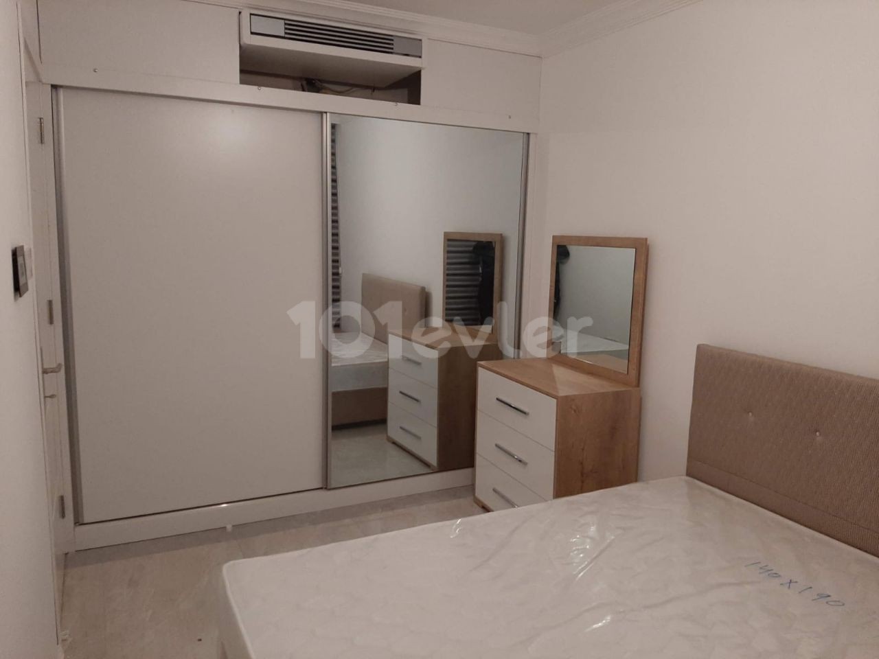 2+1 Residenz Wohnung mit Gemeinschaftspool in Kyrenia Lapta, gemeinsamer Parkplatz, Sicherheit am Eingang, Zentralheizung und Kühlsystem in Gehweite zum Meer ** 