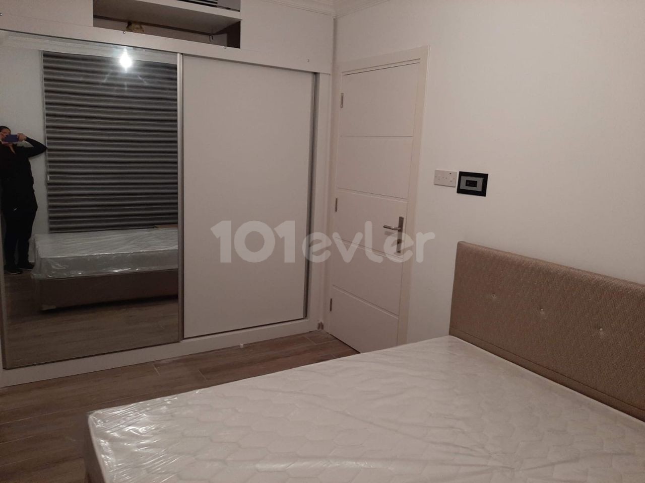 2+1 Residenz Wohnung mit Gemeinschaftspool in Kyrenia Lapta, gemeinsamer Parkplatz, Sicherheit am Eingang, Zentralheizung und Kühlsystem in Gehweite zum Meer ** 