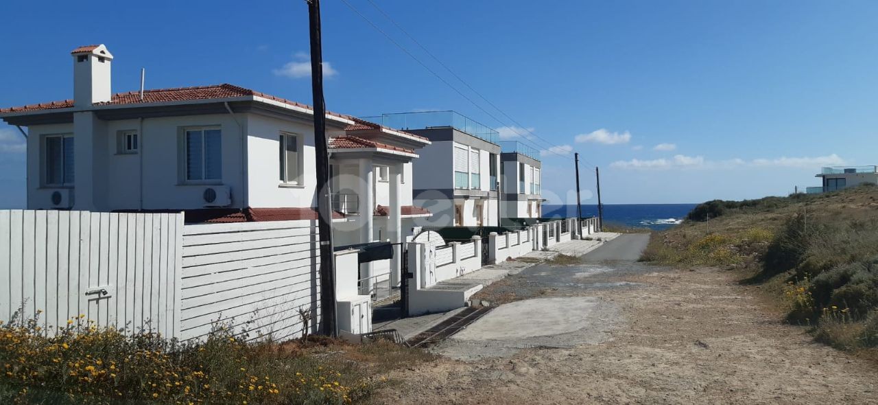 Wunderschöne VILLA 6+1 direkt am Meer in Kyrenia , Karsiyaka , mit Schwimmbad, türkischer KOKANLI ** 