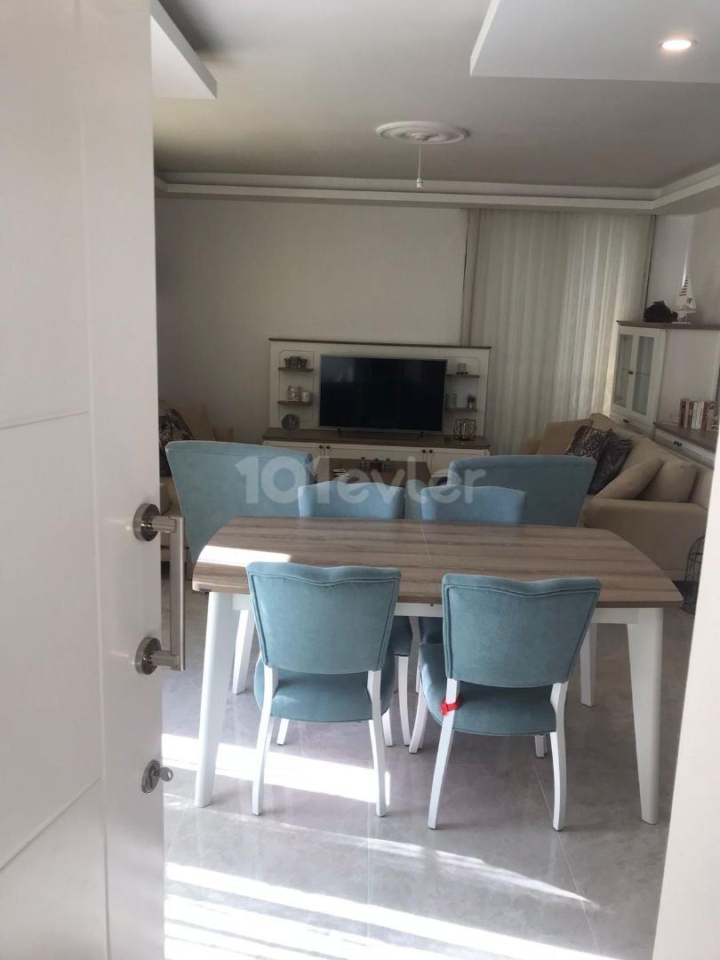 Girne , ALSANCAK'ta 2+1  MUHTEŞEM PENTHOUSE 