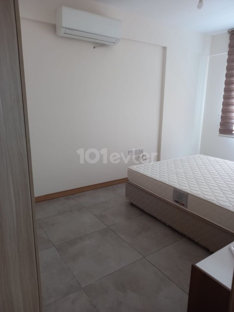 ALSANCAK BÖLGESİNDE MUHTEŞEM KONUMU İLE EŞYALI 2+1 SATILIK ZEMİN KAT DAİRE