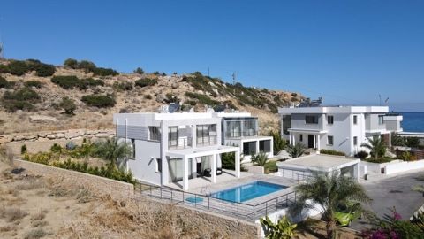 Wunderschöne Villa im Turtle Beach Reservat, ruhigster Ort mit atemberaubendem Blick auf das Meer und die Berge. Null zum Strand, geschlossener Bereich mit privaten Villen. Rufen Sie mich bitte für ein Video an.