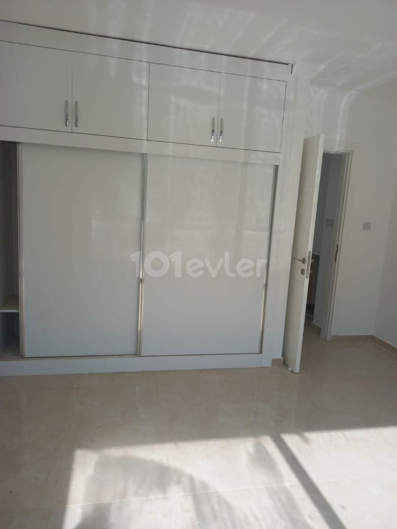 GİRNE LAPTA BÖLGESİNDE  90 m2 SIFIR  DAİRE VE ÇOK GENİŞ BALKONLAR : DOĞAN BORANSEL 0533 867 19 11