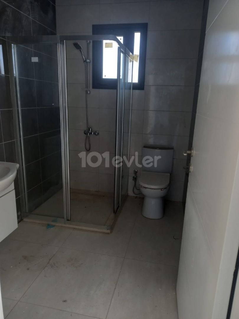 GİRNE LAPTA BÖLGESİNDE  90 m2 SIFIR  DAİRE VE ÇOK GENİŞ BALKONLAR : DOĞAN BORANSEL 0533 867 19 11