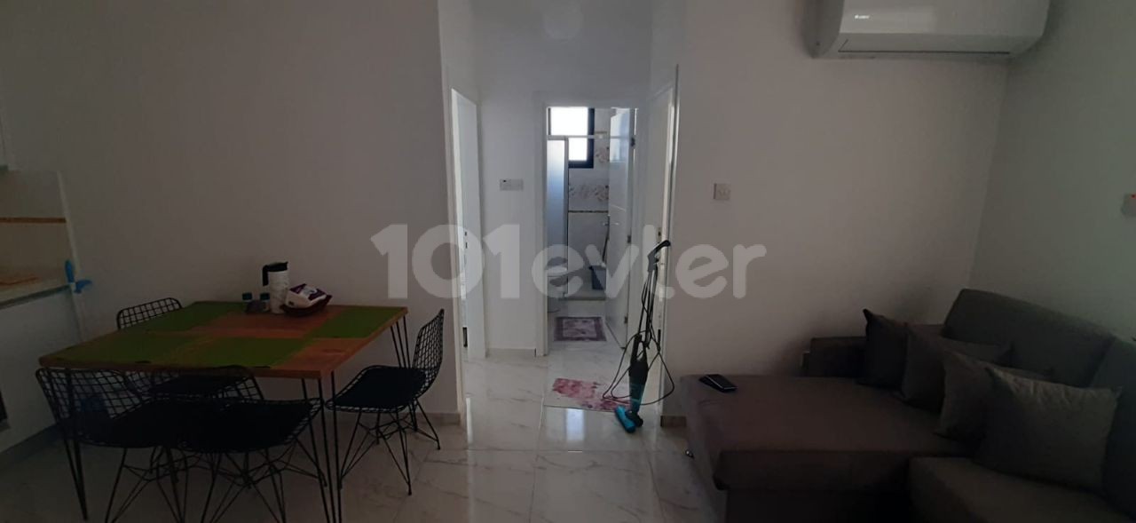 FULLY FURNISHED AND FULLY FURNISHED 2+1 APARTMENT FOR RENT WITHIN WALKING DISTANCE TO CİTYMALL IN GAZİMAĞUSA ÇANAKKALE AREA(0533 871 6180)