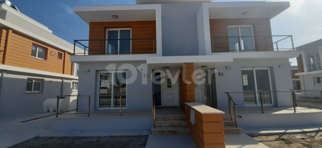 ISKELE LONG BEACH ROYAL SUN ЭЛИТНЫЙ КОМПЛЕКС В ВЕЛИКОЛЕПНОМ МЕСТЕ НА ПРОДАЖУ 3+1 TWIN VILLAS