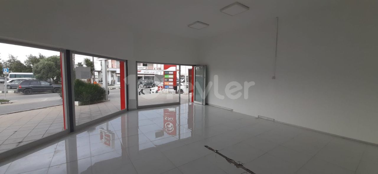 OFFICE FOR RENT IN İSKELE MERKEZ, VERY IDEAL FOR BANKS AND REAL ESTATE OWNERS (0533 871 6180)(0542 852 4939 Negotiable)