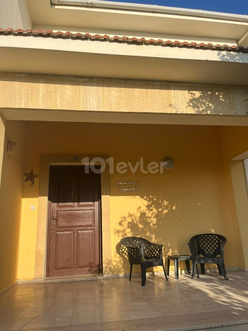 3+1 VILLA WITH STUNNING VIEW, WALKING DISTANCE TO THE SEA ON WALKING ROAD IN LAPTA