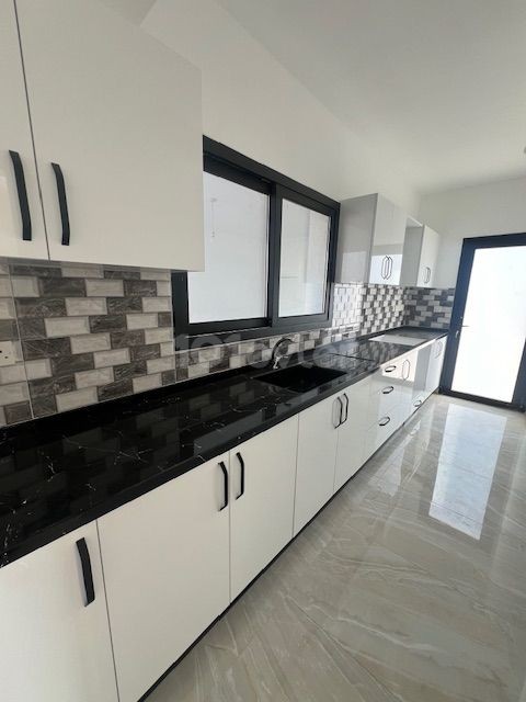 ALAYKÖY BÖLGESİNDE 3+1 GENİŞ ALANLAR, BAHÇELİ 2 ADET 400 M2 ALAN İÇERİSİNDE VİLLALAR BERRN E UĞURSÖZ +905338706300