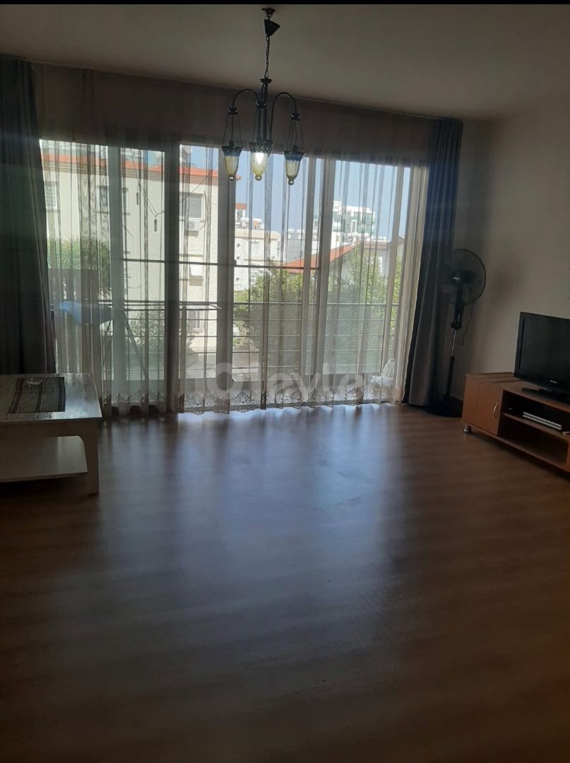 IN KYRENIA CENTRE 2+1 APT URGENT SALE +905338706300