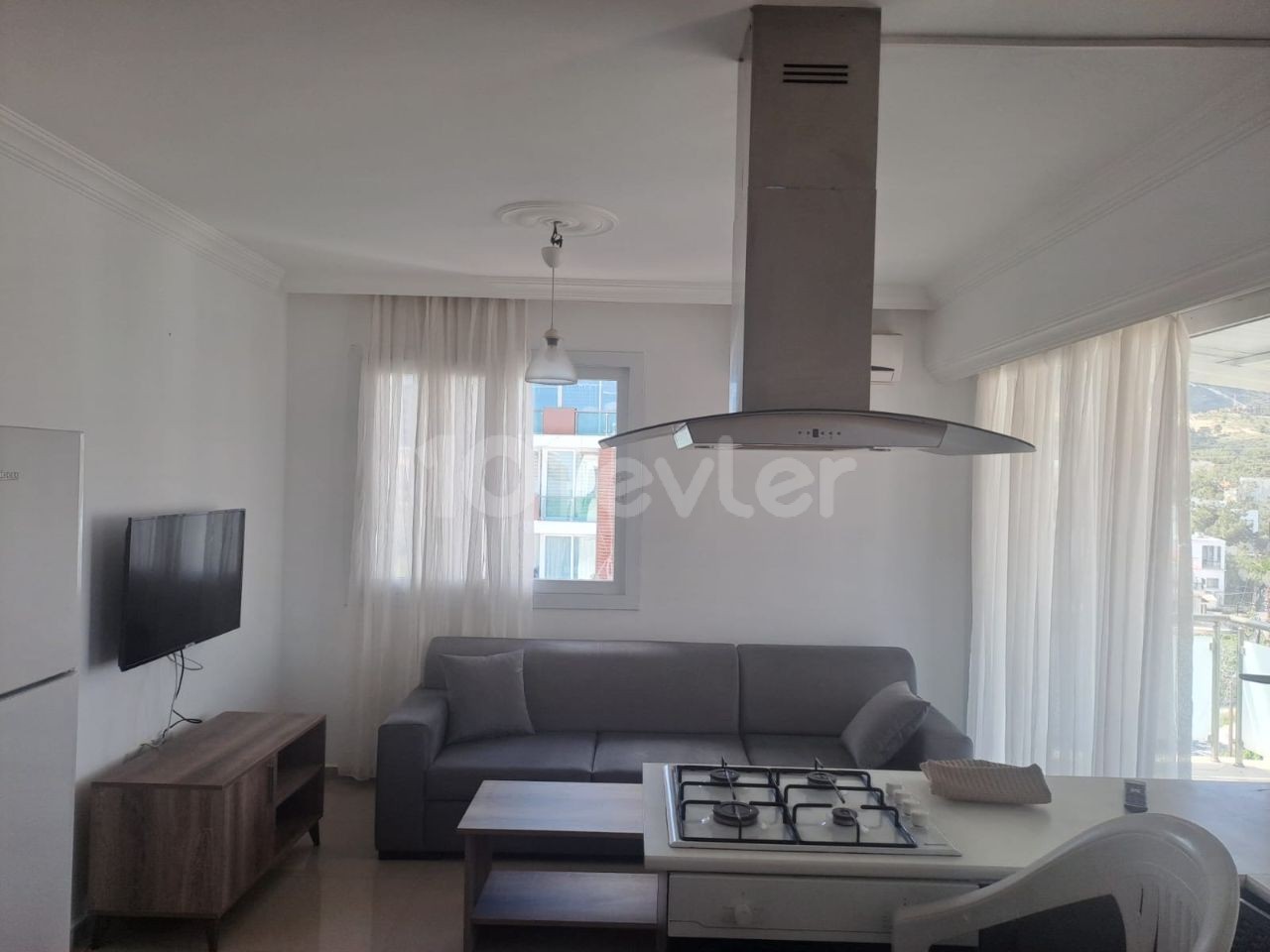 KYRENIA CITY CENTRE  2+1 FULL FURNISHED RENT APT WITH ELEVATOR 