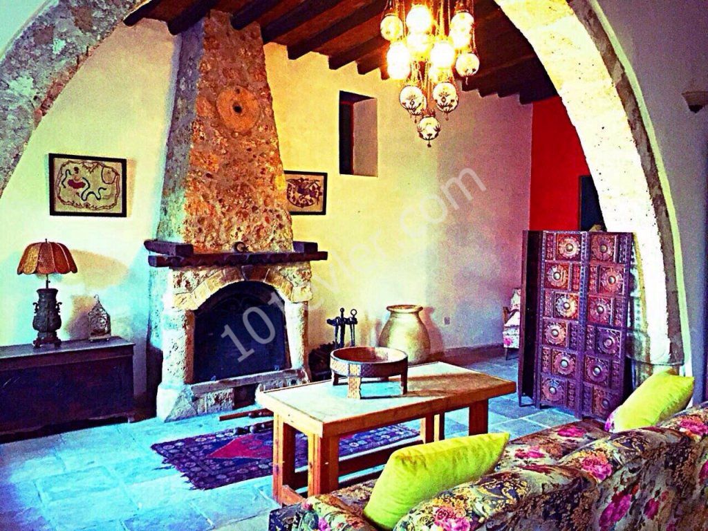 BEAUTIFUL OLD CYPRUS  COTTAGE -  1 BEDROOM / 4 PEOPLE CAPACITY   WITH     Beautiful  GARDEN & FIRE PLACE