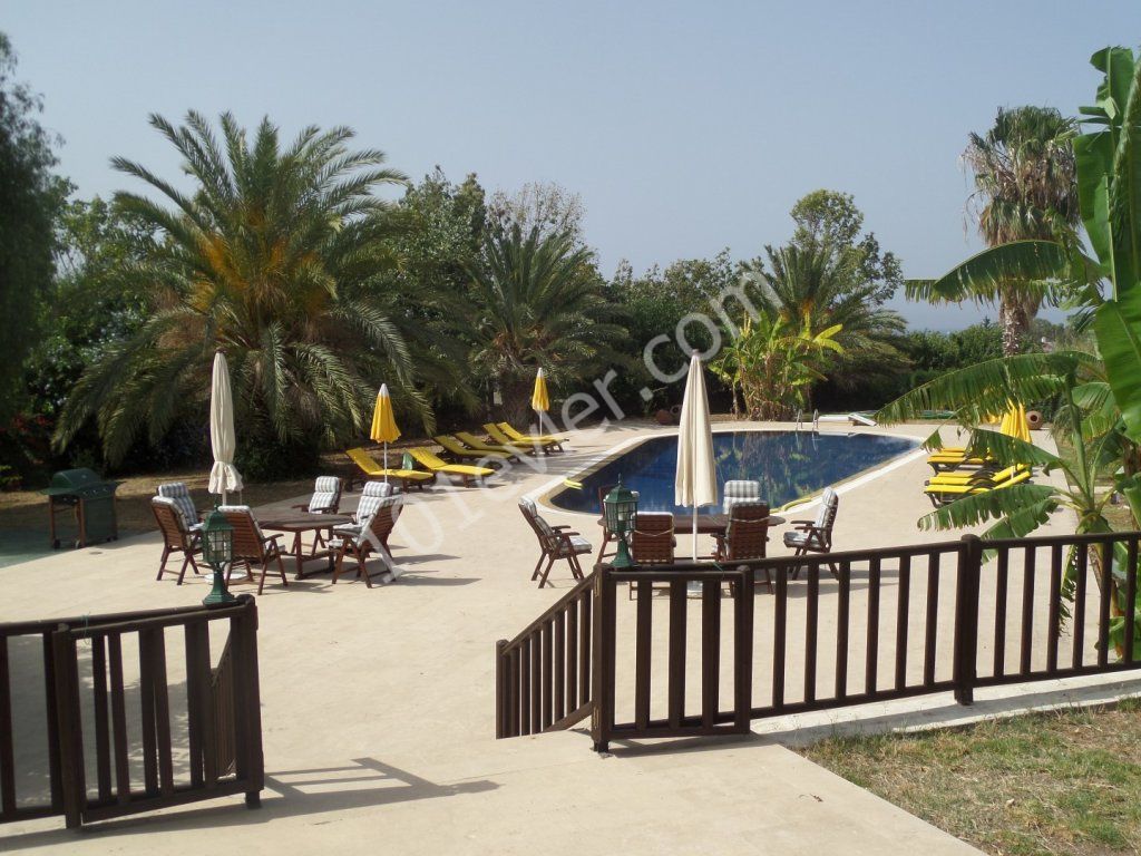 6 BEDROOM WITH ALL EN-SUIT EXCELLENT VILLA WITH EXCELLENT SEA & MOUNTAIN VIEWS