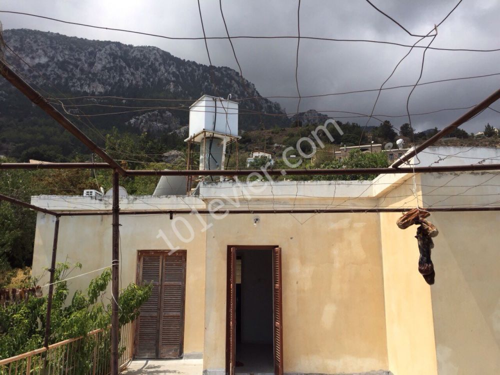 Traditional old Cypriot House with excellent Sea views