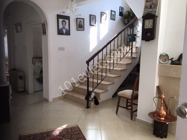 A BEAUTIFUL 3+1 VILLA LOCATED IN KYRENIA KARAOGLANOGLU 