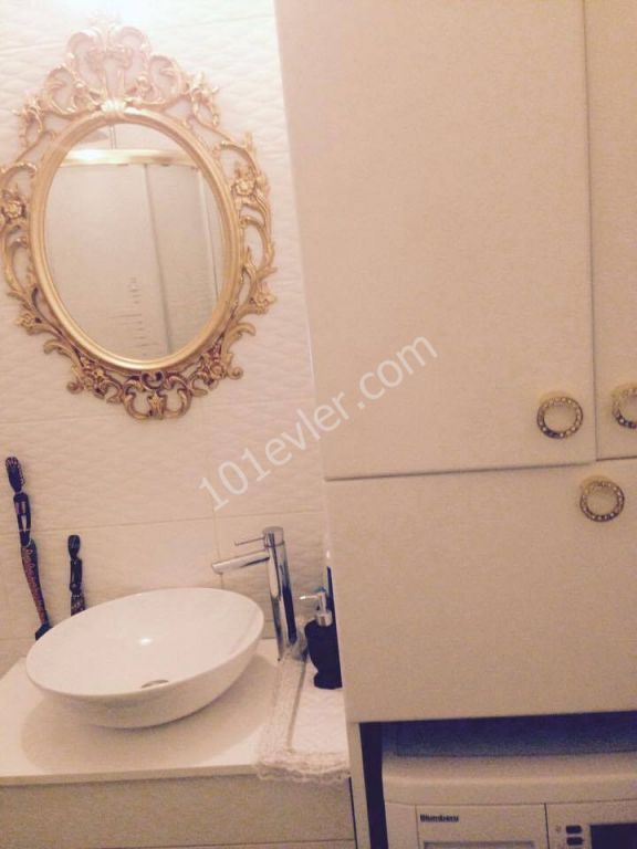 MAĞUSA BÖLGESİNDE 2+1  LÜKS PENTHOUSE .: DOĞAN BORANSEL +90 533 867 19 11